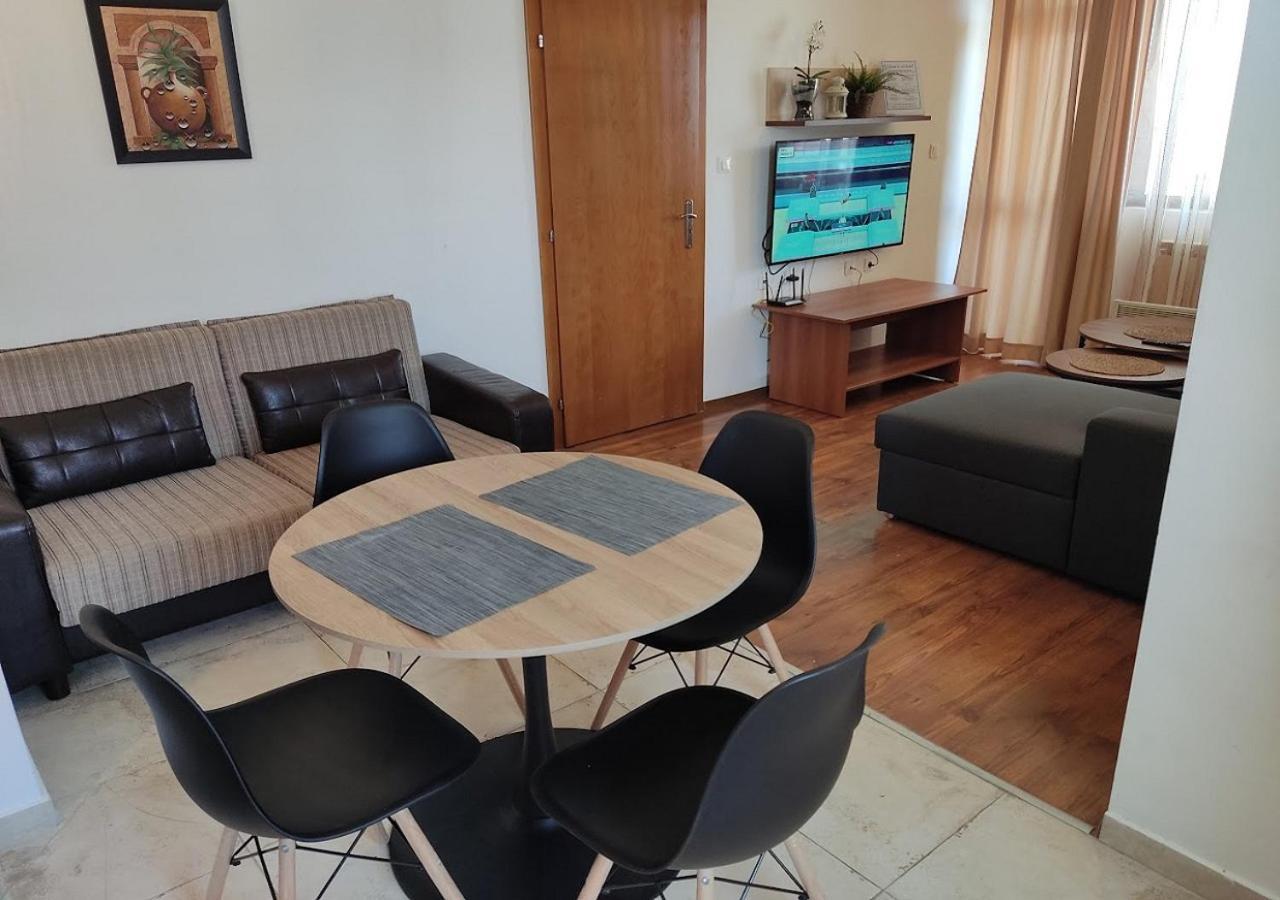 Family 2 Bed Apartment In Bansko Exterior foto